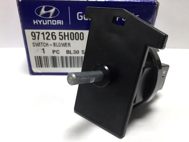 Переключатель скорости обдува воздуха HYUNDAI HD65/72/78